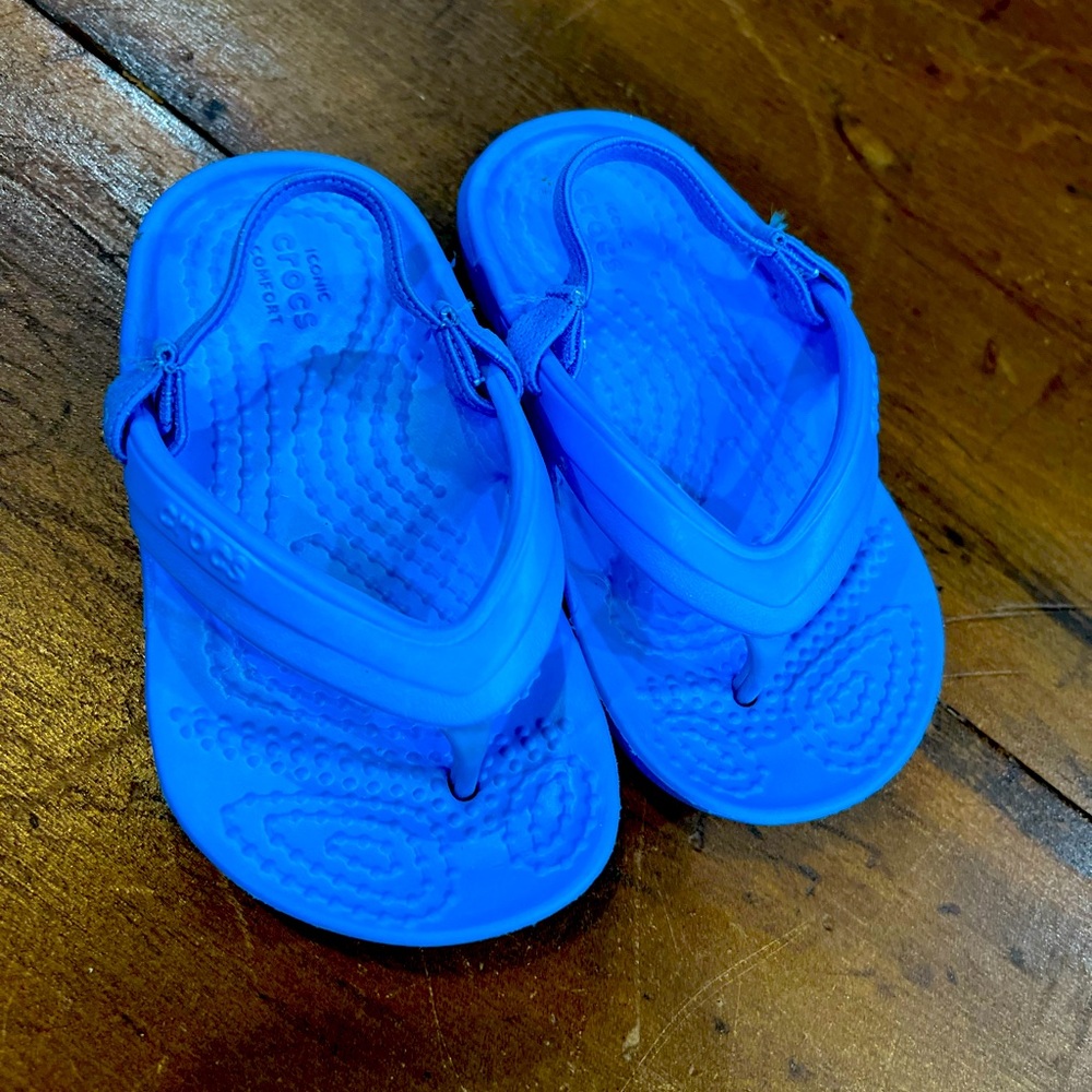 Toddler CROCS sandals sz 6